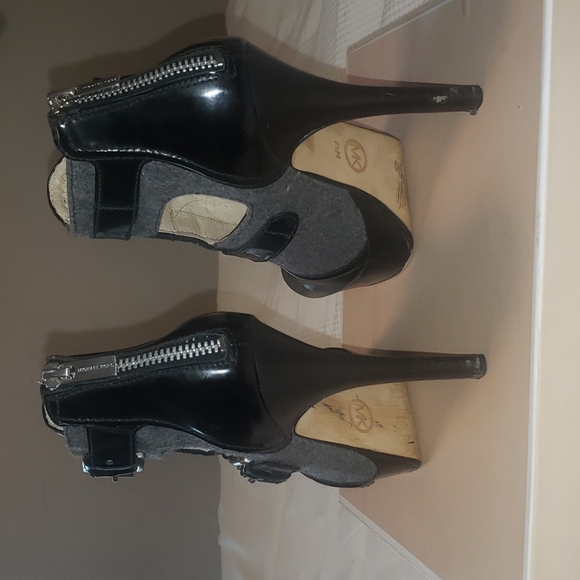 Michael Kors Heeled Booties - Picture 2 of 6